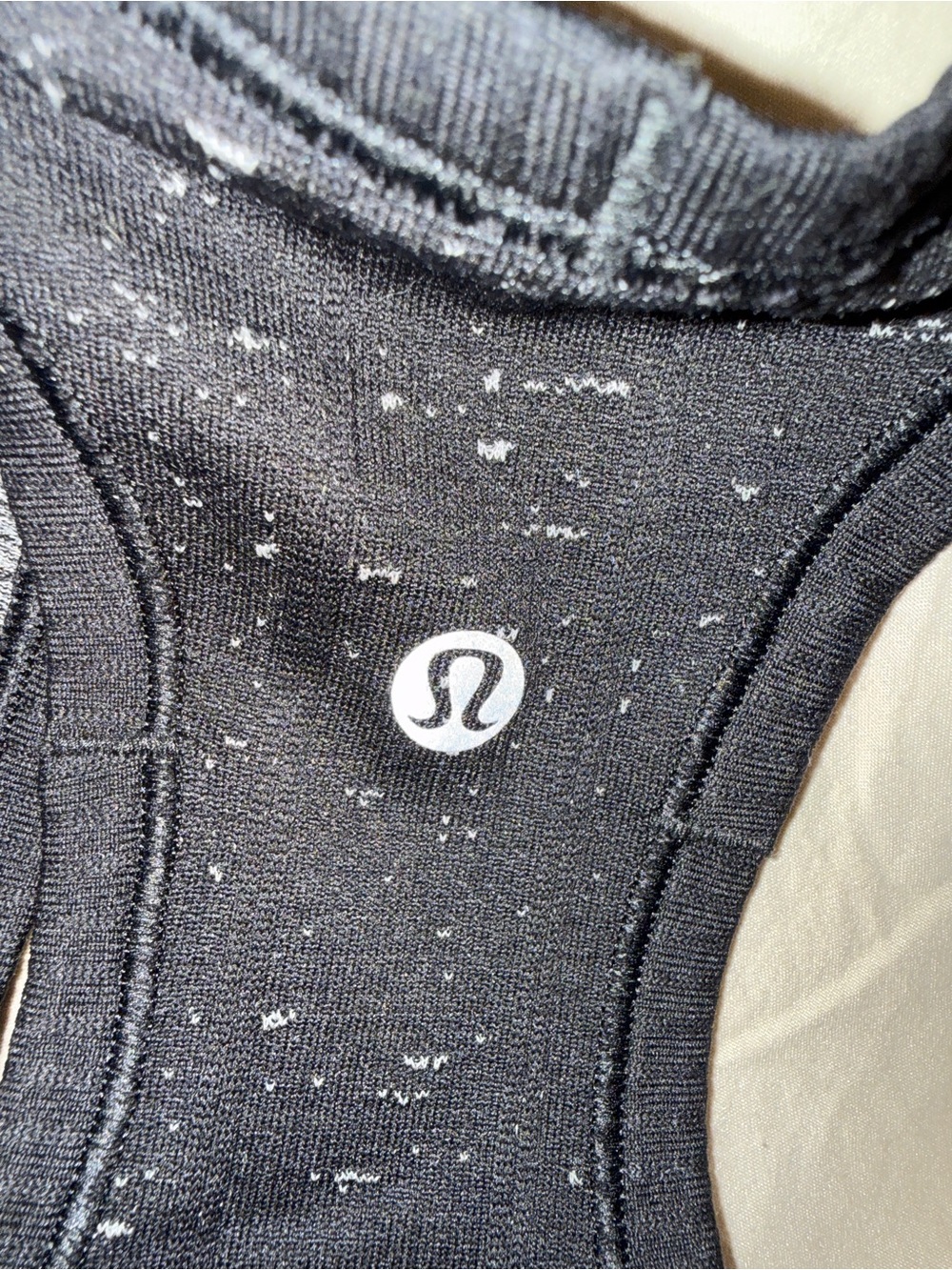 🍋🍋Lululemon Swiftly Tech Racerback White / Black, like new, sz 4 - Picture 9 of 10